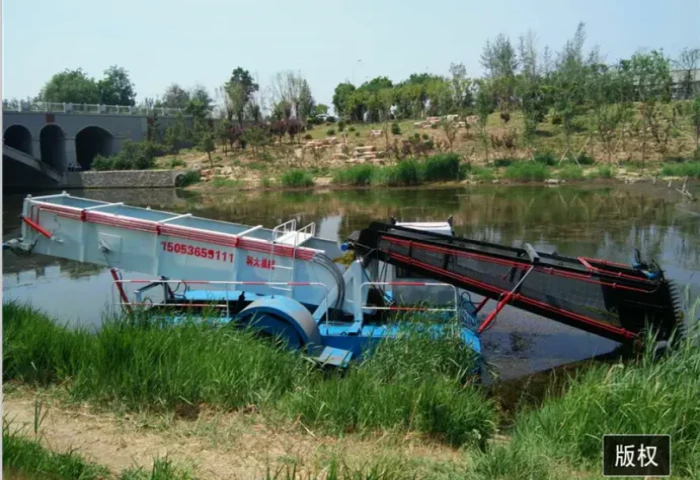 KDWH-100 Aquatic Weed Harvester