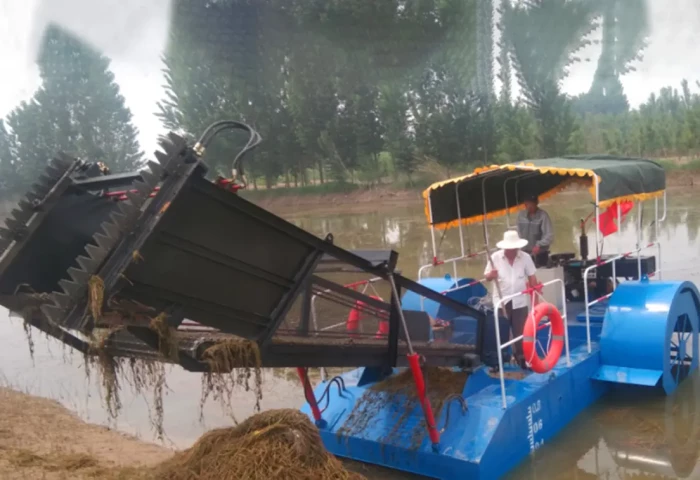 KDWH-50 Aquatic Weed Harvester